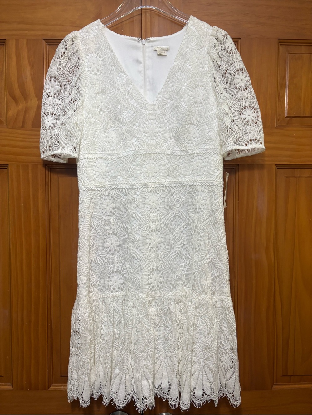 Shoshanna Ivory Lace V-Neck Crochet Dress Size 8 NWT
